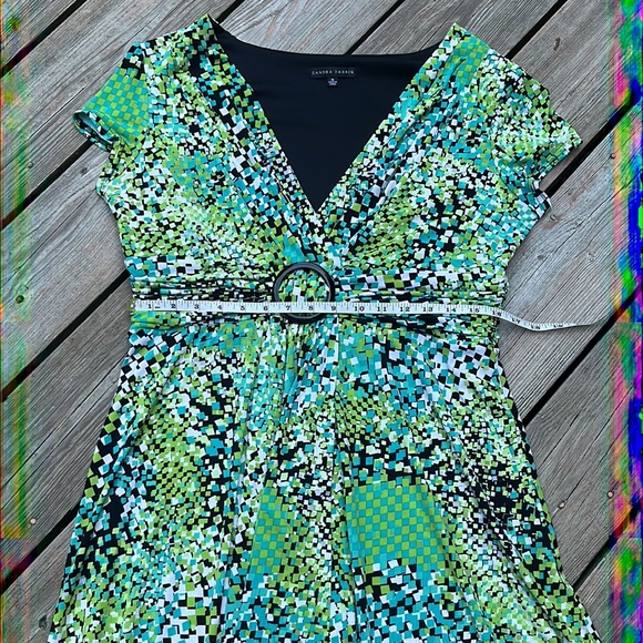 Sandra Darren adorable wrap-style dress 16 - Picture 9 of 12